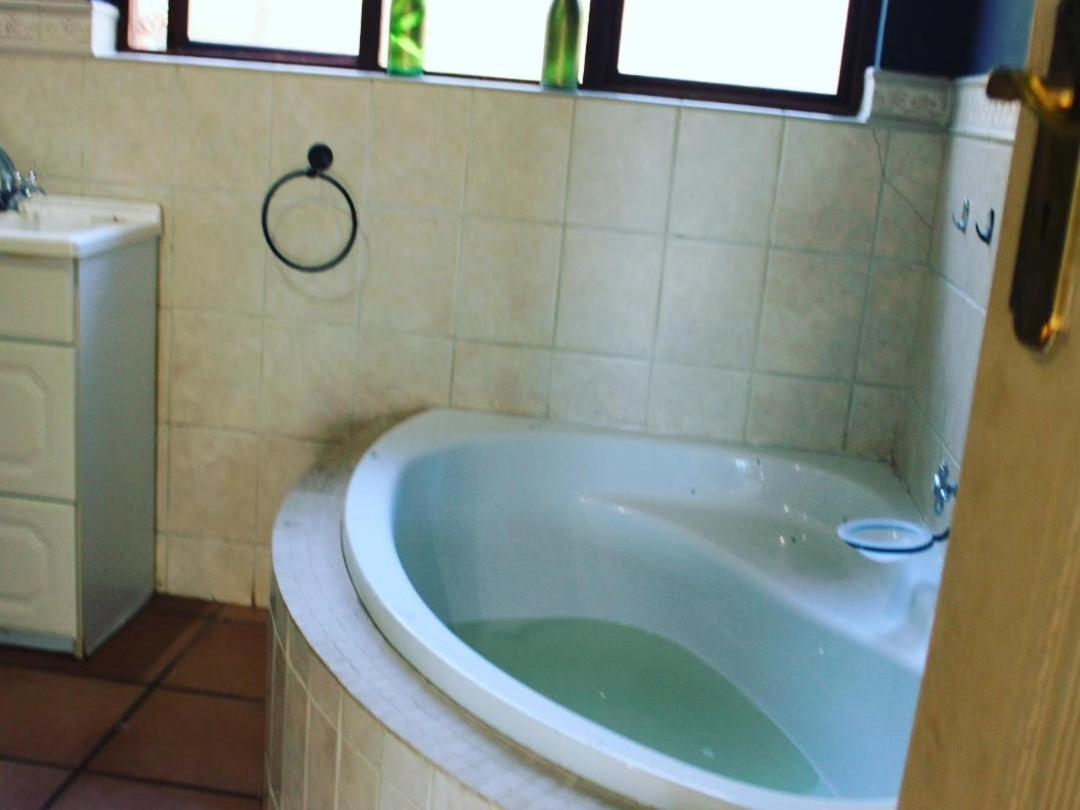 Patogeng Self Catering - Da Gama Dam View Villa White River Exterior photo